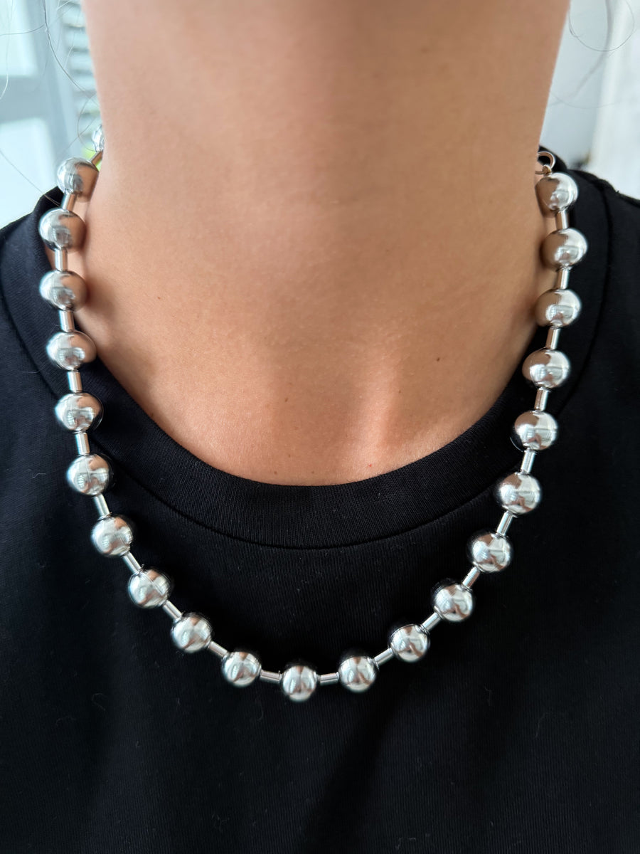 SILVER BALL NECKLACE