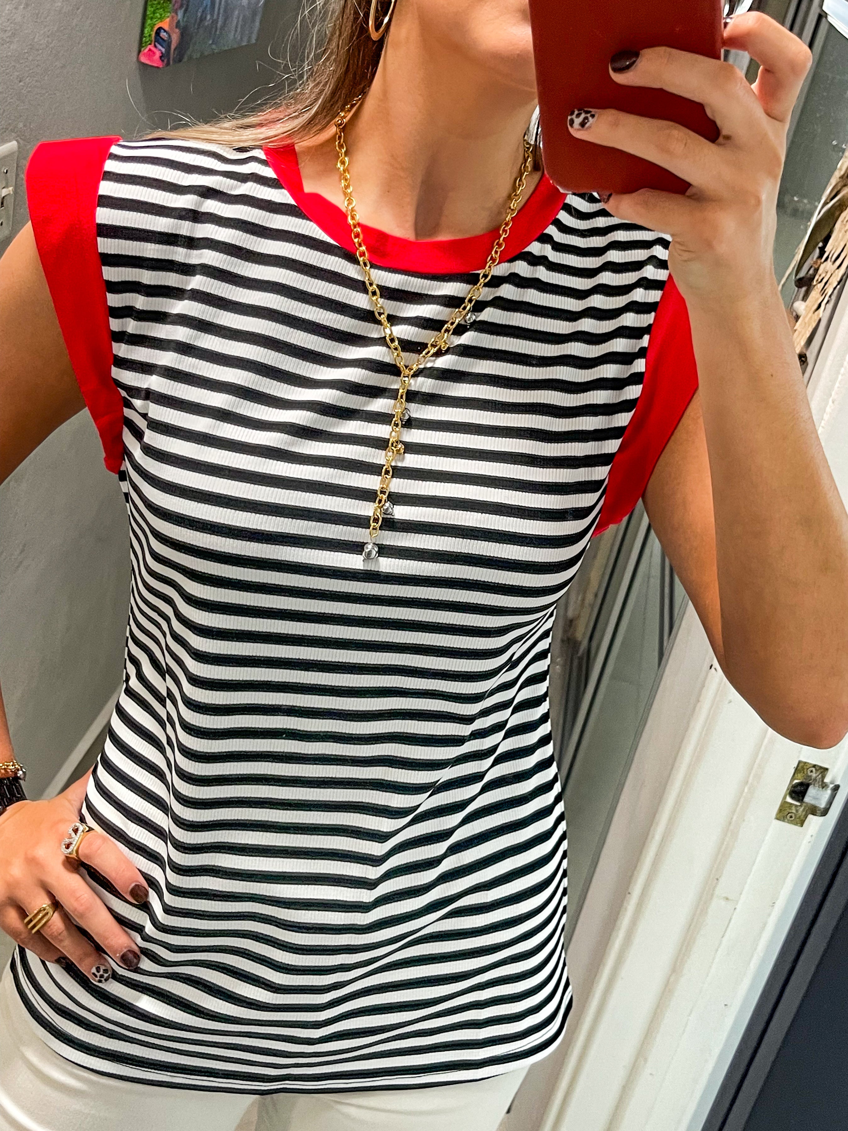 STRIPED RED BORDER TSHIRT