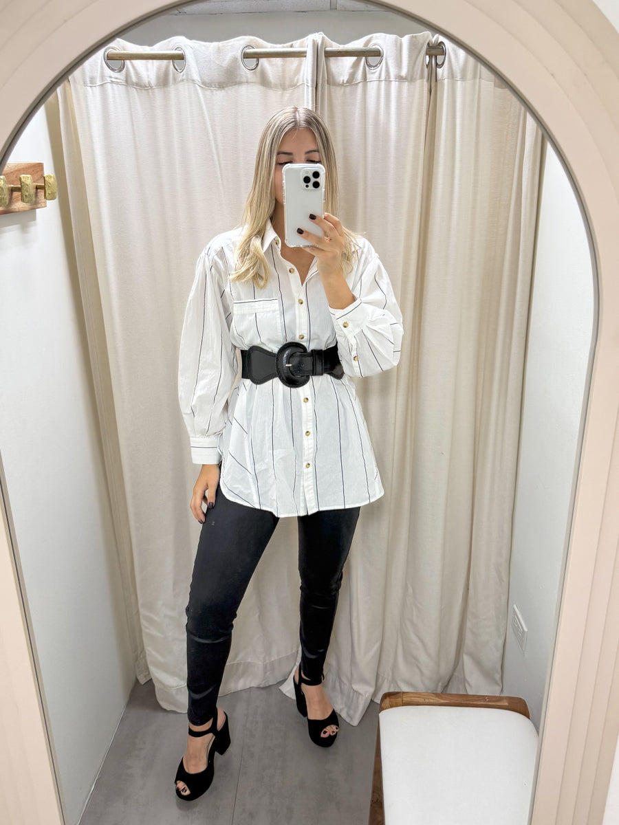 WHITE/BLACK OVERSIZED STRIPED BLOUSE TOP