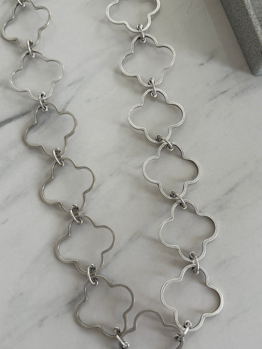 SILVER MATTE FLOWER LONG NECKLACE