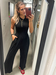 BLACK FITTED STRETCHY JUMPSUIT