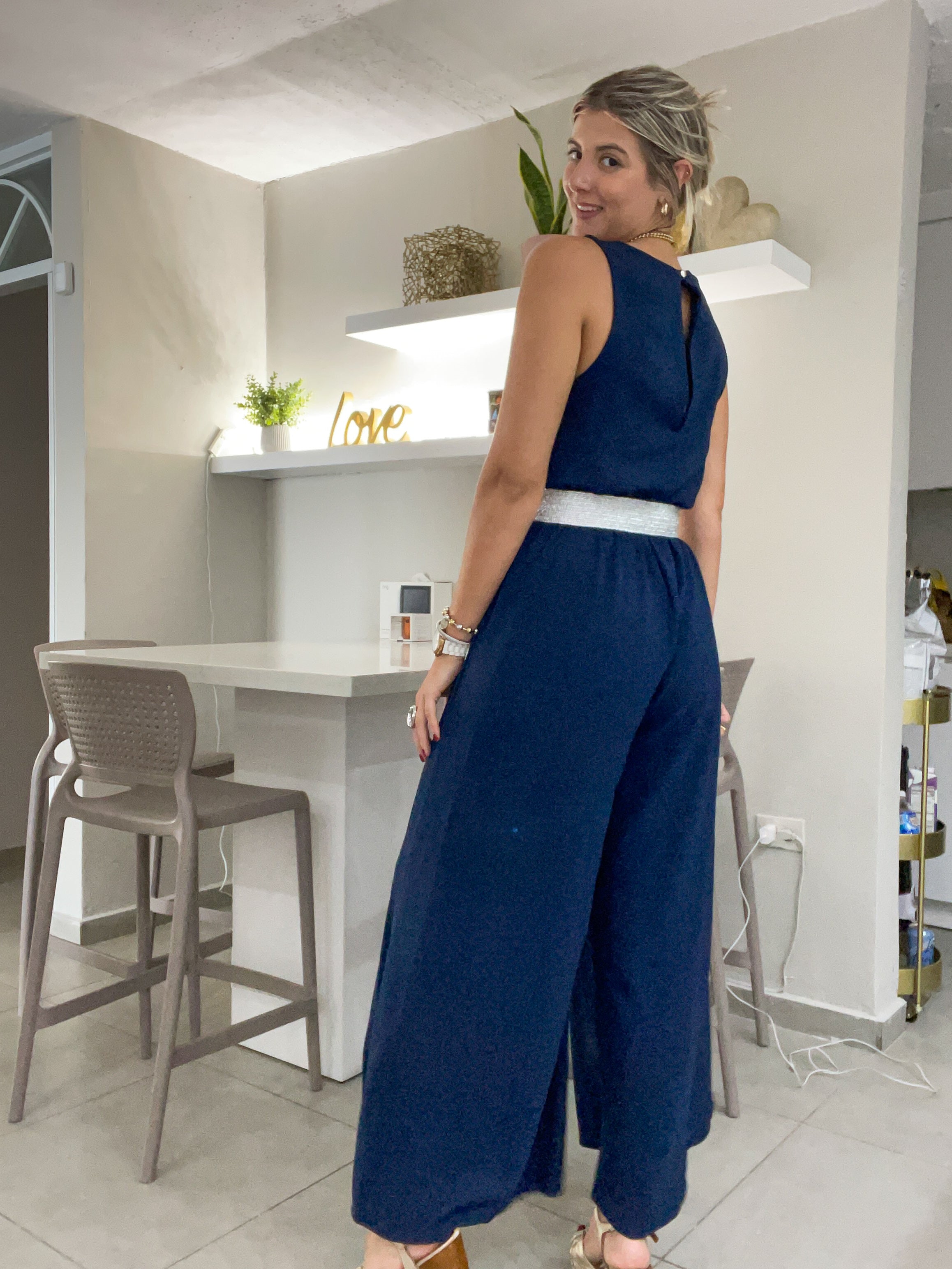 NAVY SLEEVELESS JUMPSUIT