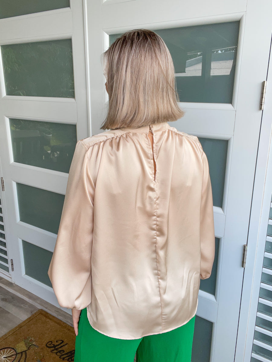 CHAMPAGNE HIGH COLLAR BLOUSE