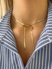 GOLD BOW SNAKE CHAIN NECKLACE