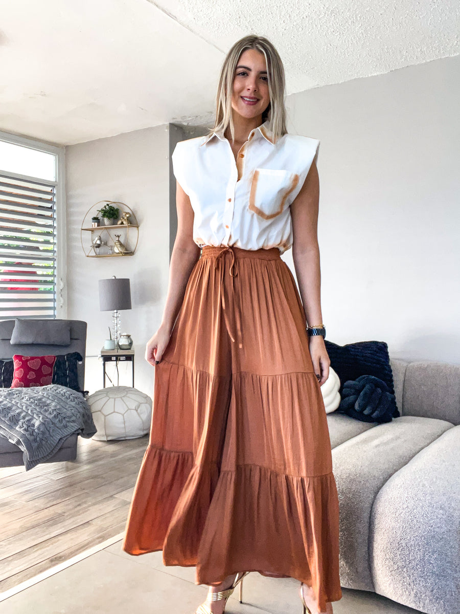 WHITE/CAMEL BUTTONED BLOUSE