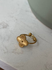 GOLD CLOVER RING