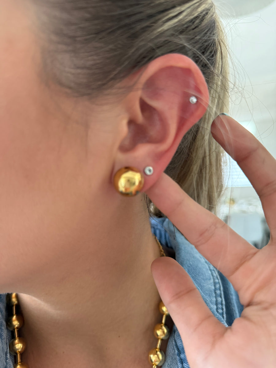 GOLD DOT EAR STUD EARRINGS