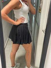 BLACK SKORT