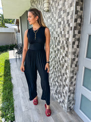 BLACK FITTED STRETCHY JUMPSUIT