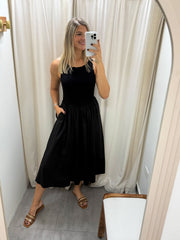 BLACK CONTRAST MIDI DRESS